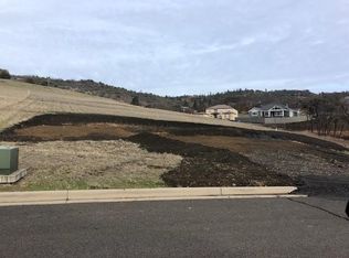 5614 Fallbrook Ln, Medford, OR 97504