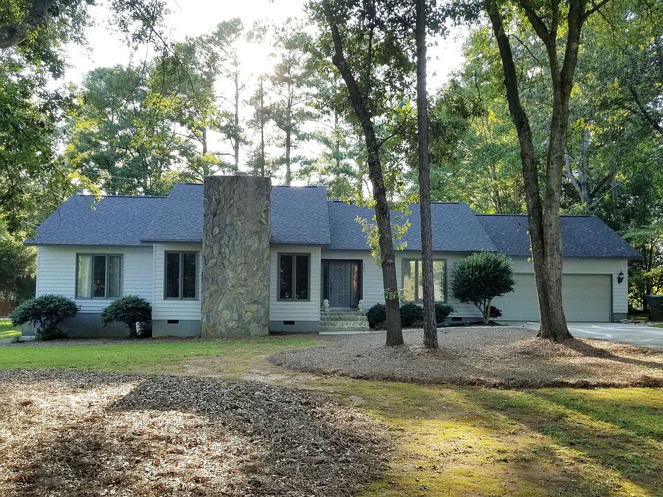 1st image of 3001 Southampton Cir