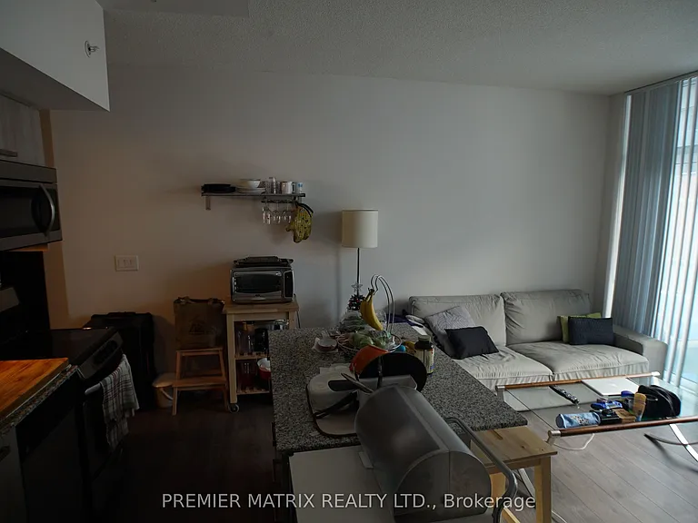 36 Lisgar St #603 — Photo 4