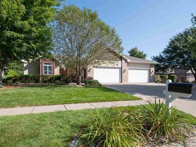 6804 W Honeysuckle Ct, Sioux Falls, SD, 57106