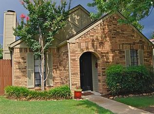 313 Teakwood Ln, Lewisville, TX 75067