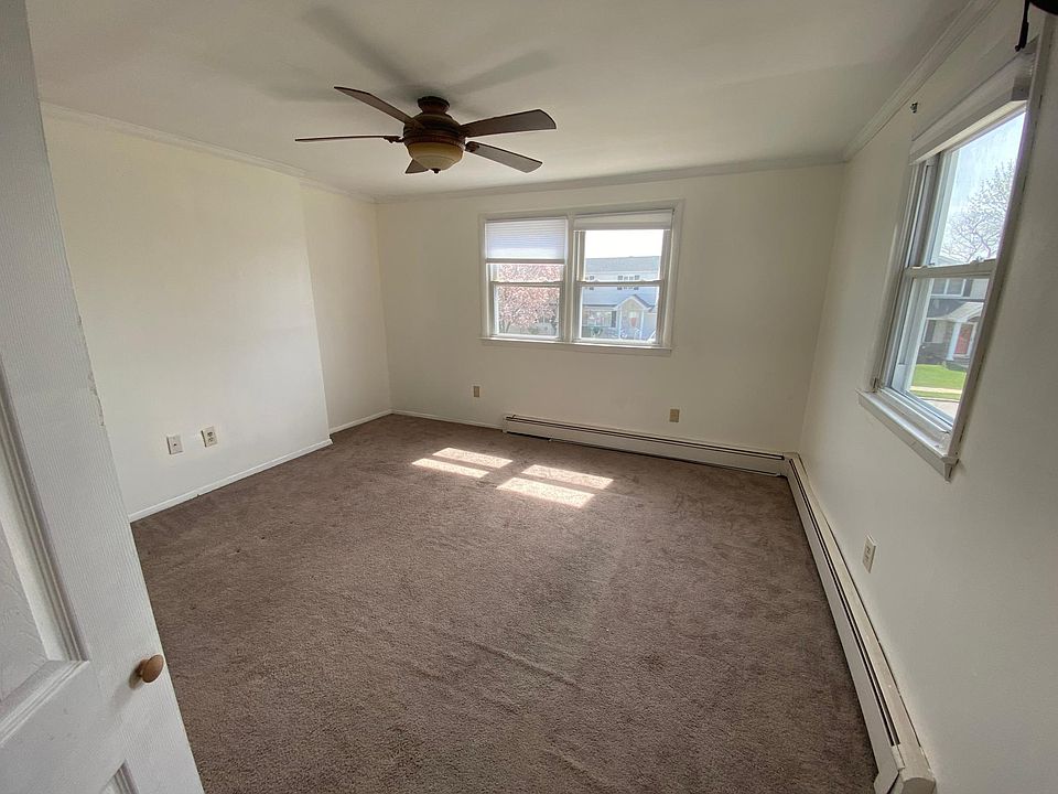 31 Plainedge Dr 2, Bethpage, NY 11714 Zillow