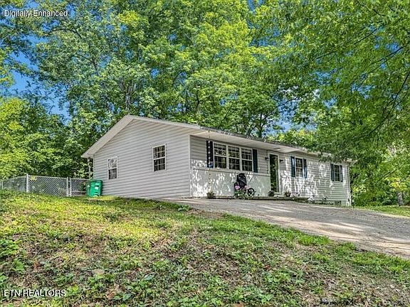 4th image of 1465 Johnathan Dr