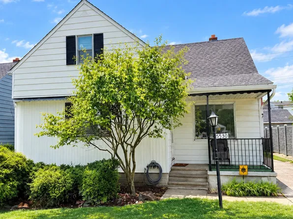 5530 Oakwood Ave, Maple Heights, OH 44137