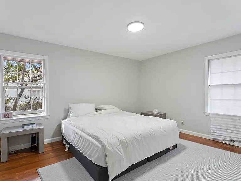 388 Tall Oaks Dr NE — Photo 15