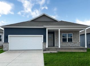 3585 Paradise Ln, Waukee, IA 50263