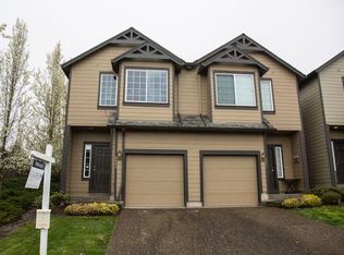 5830 SE Woodland Dr, Gresham, OR 97080