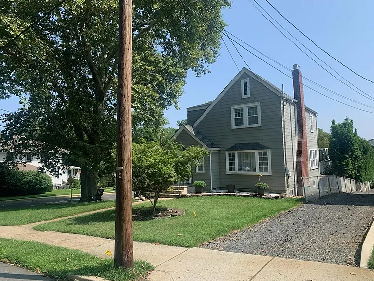 99 Prospect Ave — Photo 3