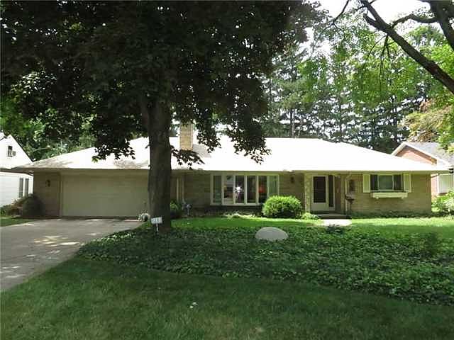 2nd image of 4212 Deepwood Ln