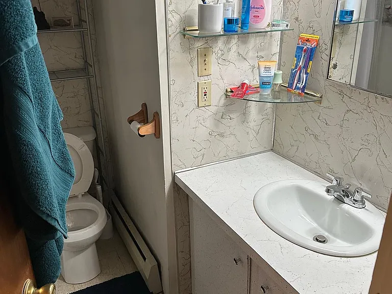 22 Catherine St #2A — Photo 2
