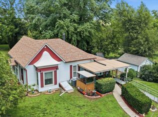 12472 Saline Rd, Winchester, KS 66097