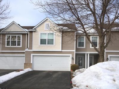 496 Wilderness Dr, Chaska, MN, 55318