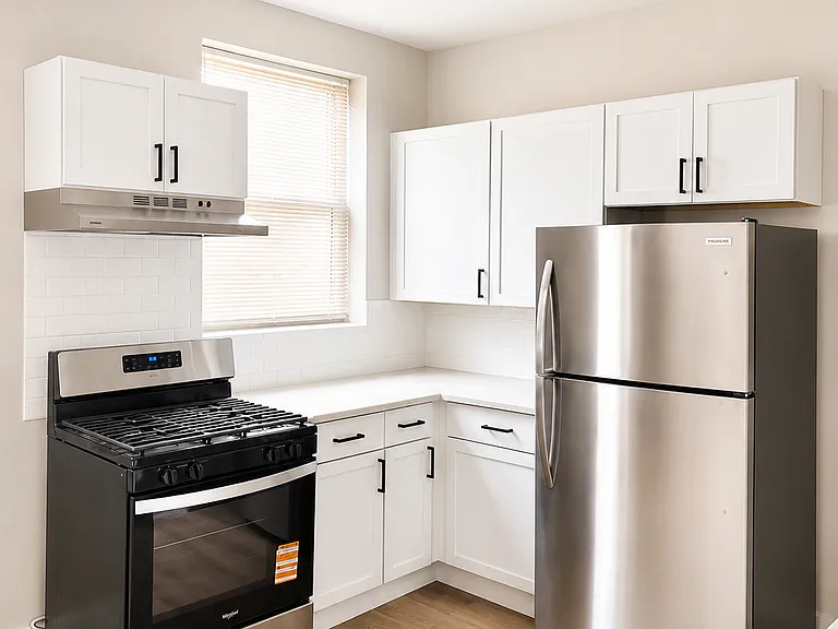 7522 N Seeley Ave #3E — Photo 2