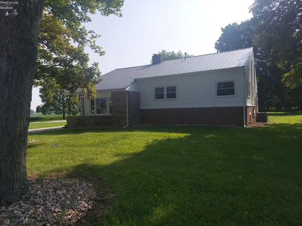 1872 Section Line Rd #30-S, Willard, OH 44890
