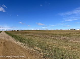 30F Street SW, Dickinson, ND 58601