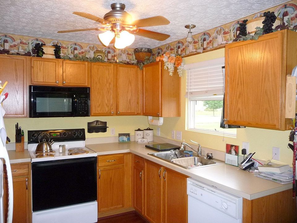 1st image of 1127 Lake Forest Dr