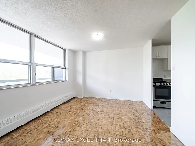 5 Glamorgan Ave #412 — Photo 7
