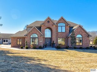 21919 Chancellor Cir, Elkhorn, NE 68022