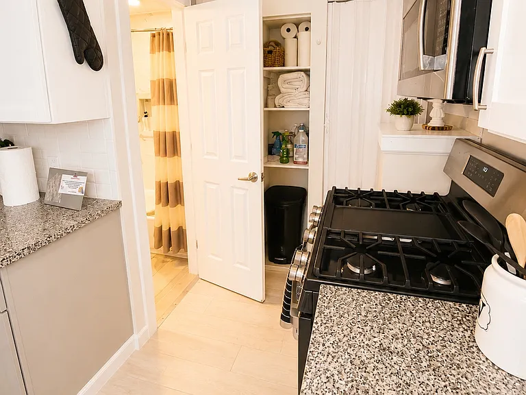 4511 Bridge Ave — Photo 13
