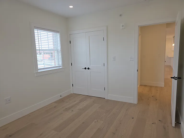 442 Main St #5 — Photo 21