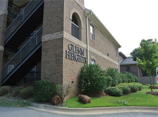 320 W Glenn Ave APT 102, Auburn, AL 36830