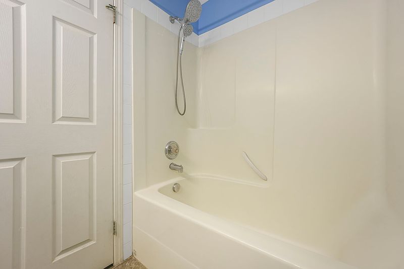 Edmonton Townhouse for rent - 3 Bedrooms — photo 21