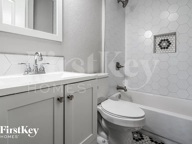 1105 Quebec Dr — Photo 11