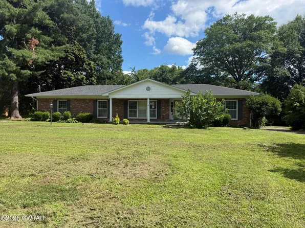 20 Greenway Dr, Jackson, TN 38305