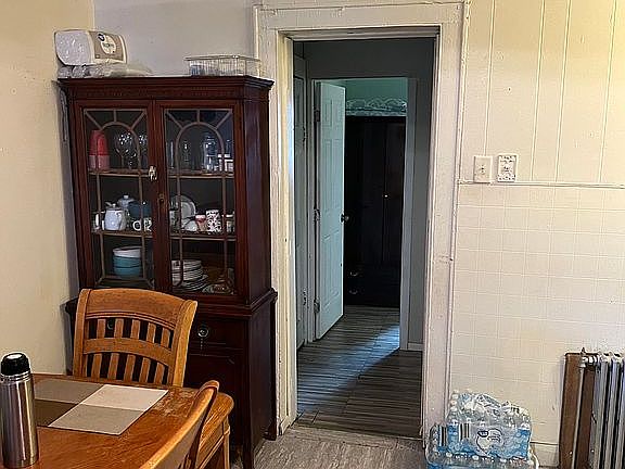 5th image of 24 Westervelt Pl