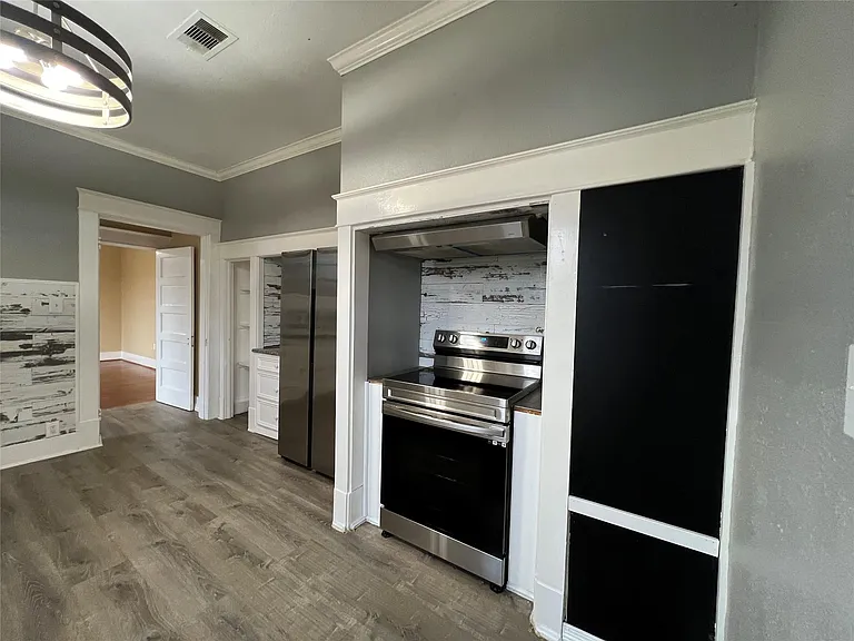 1328 Ursuline St — Photo 15