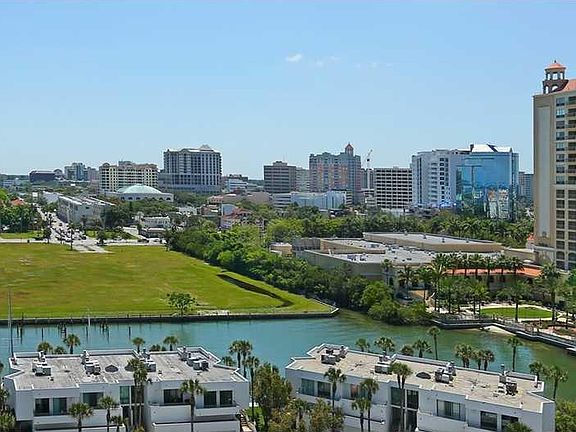 Marina Suite 906 facing the Ritz Carlton
