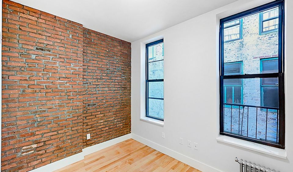 1st image of 9 Stanton St #4AZ