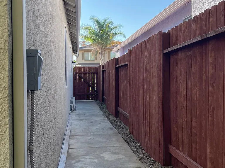Saddle Horse Way — Photo 27