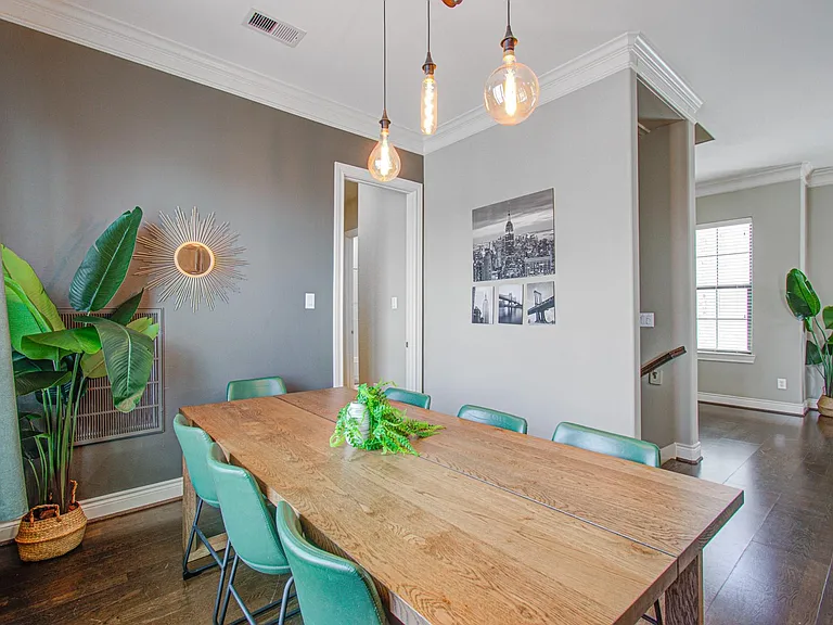 4001 Dallas St #A — Photo 13