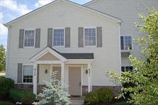 3rd image of 831 Silverstone Dr