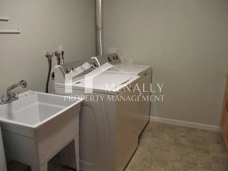 3604 Harborcrest Ct NW — Photo 37