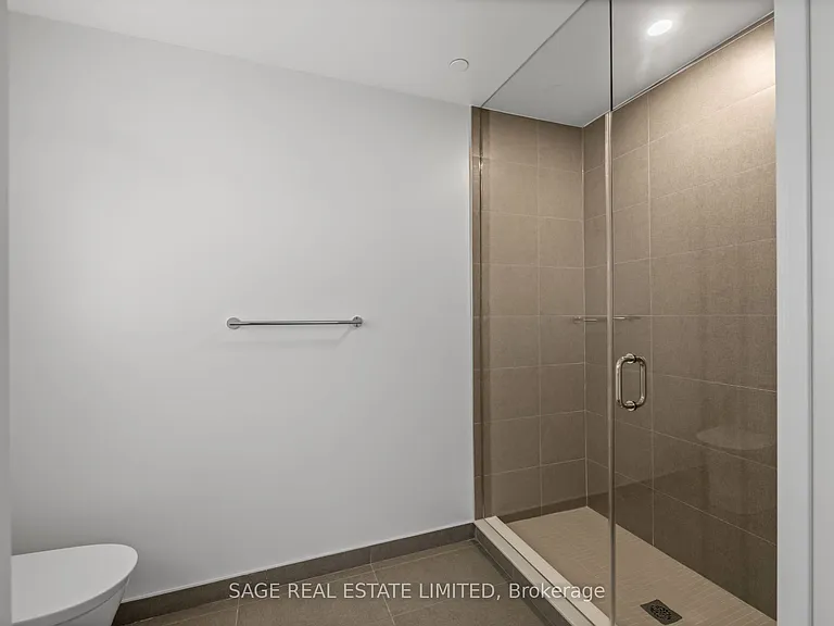 270 Dufferin St #1122 — Photo 16