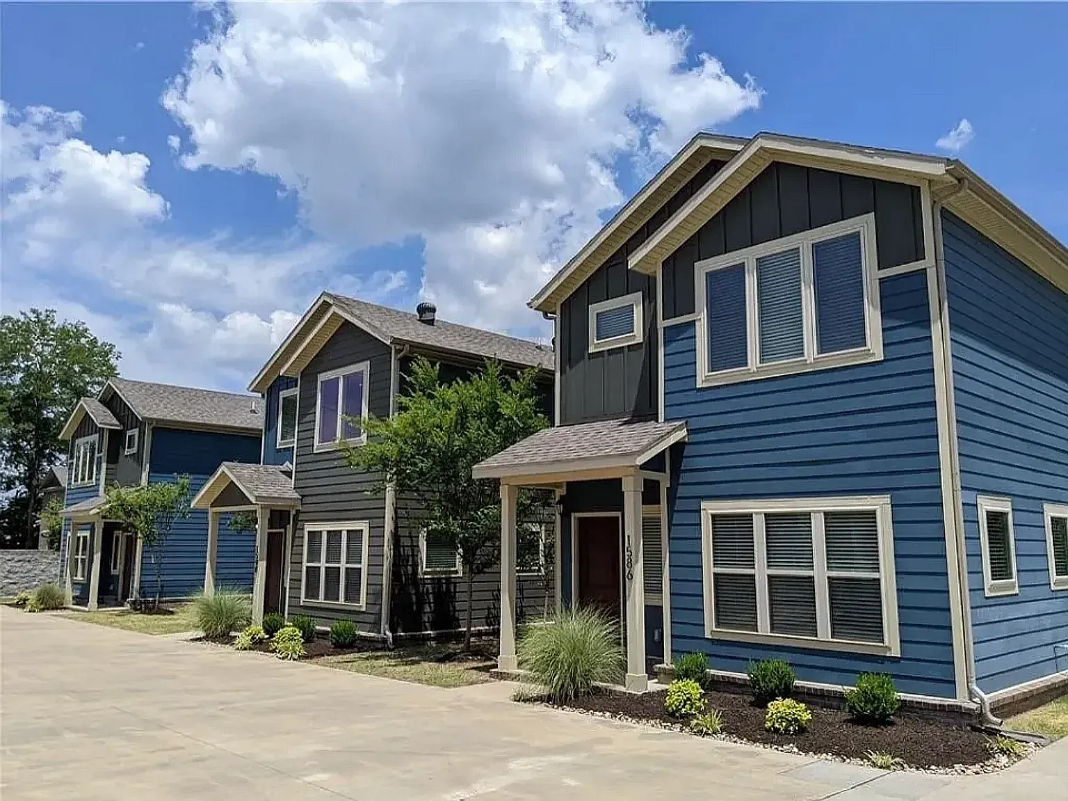Wish Leverett Townhouses — Photo 4