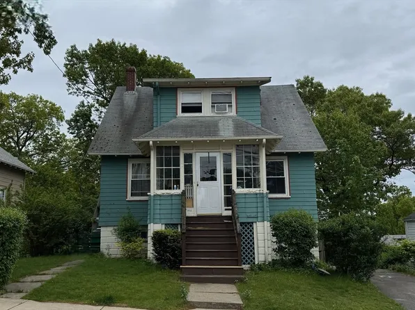 194 Fells Ave, Medford, MA 02155