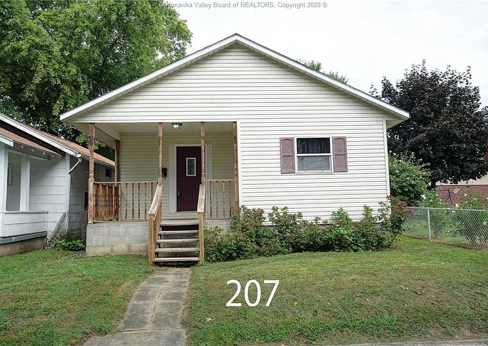 1st image of 207 10th Ave
