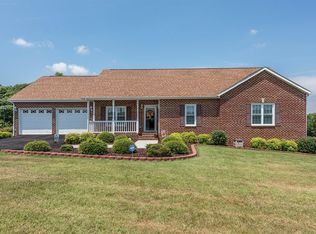 45 Hummingbird Ln, Concord, VA 24538