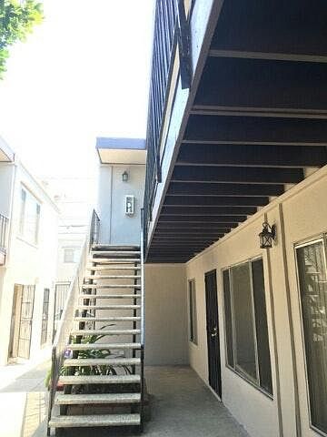 2nd image of 1870 Harbor Ave
