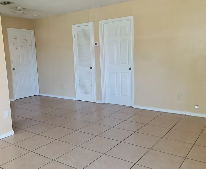 711 Tumbleweed Dr #2 — Photo 5