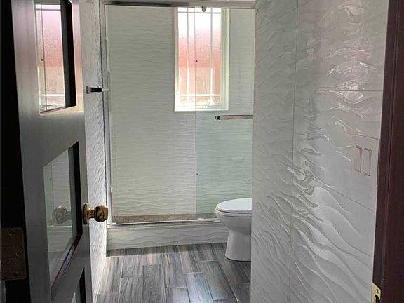 5th image of 18-03 Parsons Blvd Floor 1