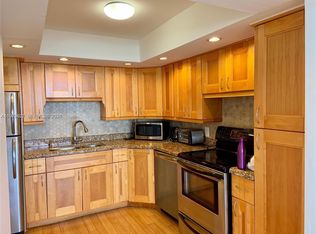 Crestview Towers Condo, North Miami Beach, FL 33162