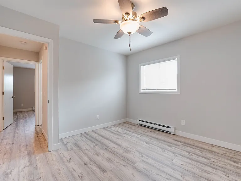 18 N Wickham Ct — Photo 28