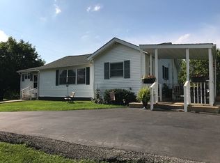 1692 Rabbitsville Rd, Mitchell, IN 47446
