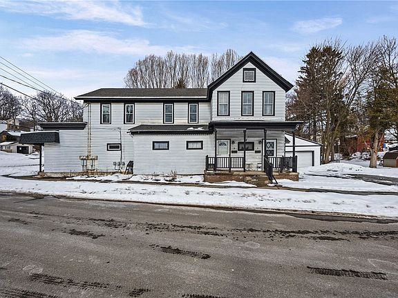 4th image of 1 Sisson St