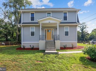 25 Maryland Park Dr, Capitol Heights, MD
