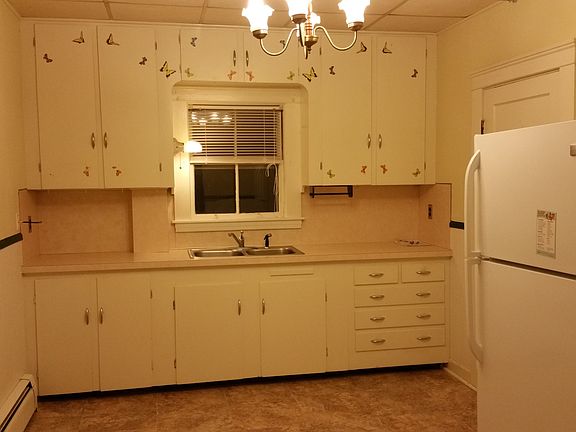 3rd image of 80 Ramies Ln APT 4